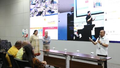 Australia Awards Pelajari Transformasi Digital Makassar, Kominfo Kenalkan Lontara+ hingga MARVEC