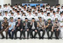 Munafri Kukuhkan 70 Paskibraka Makassar untuk Upacara HUT ke-81 RI