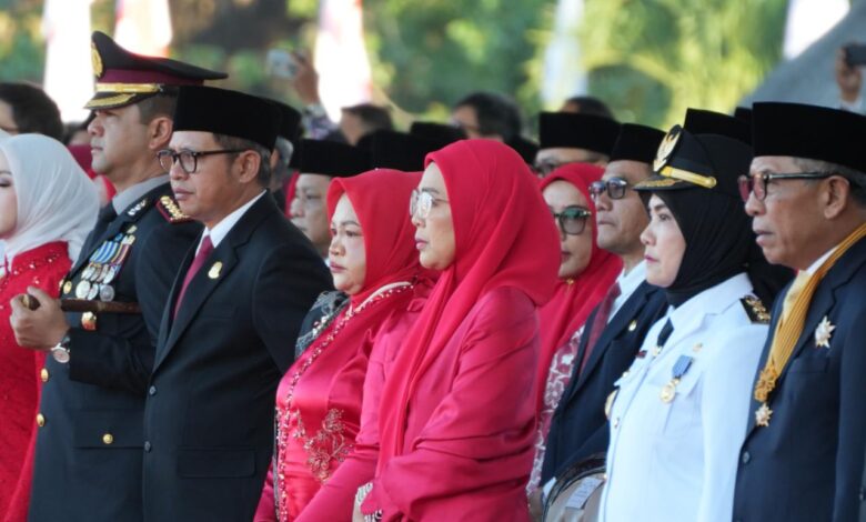 Melinda Aksa Hadiri Upacara HUT RI, Dorong Keluarga Jadi Fondasi Penguatan Nilai Kebangsaan di Makassar