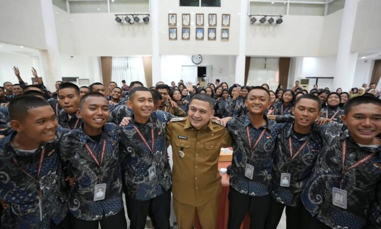 Munafri Apresiasi 70 Paskibraka Makassar, Sebut Penampilan HUT RI ke-81 Terbaik