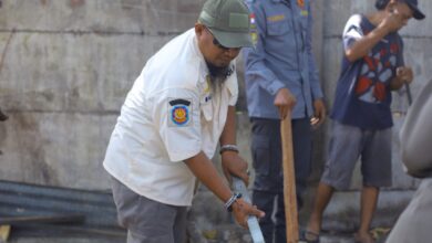 Pemcam Biringkanaya Kembalikan Fungsi Fasum, Tiga Bangunan di Kelurahan Pai Dibongkar
