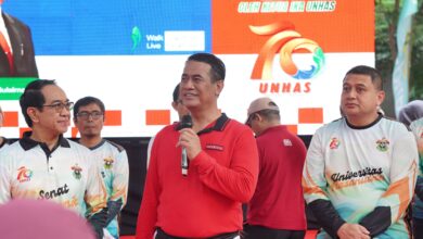 Munafri Arifuddin Ikut Fun Walk Dies Natalis ke-70 Unhas, Semarakkan Kebersamaan Kampus Merah