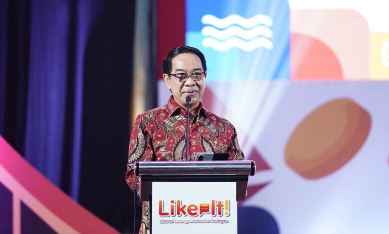 Rektor Unhas Ajak Mahasiswa Bangun Ketahanan Finansial dan Bijak Kelola Uang