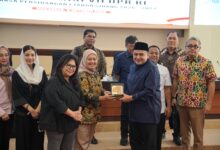 Munafri Usulkan Insentif Industri hingga Pembangunan Dermaga Pulau ke Komisi VII DPR RI