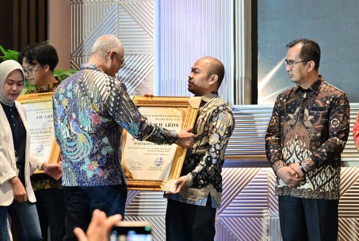 Raih PWI Awards 2026, Wali Kota Makassar Dinilai Berhasil Dorong Digitalisasi dan Tata Kelola Perkotaan