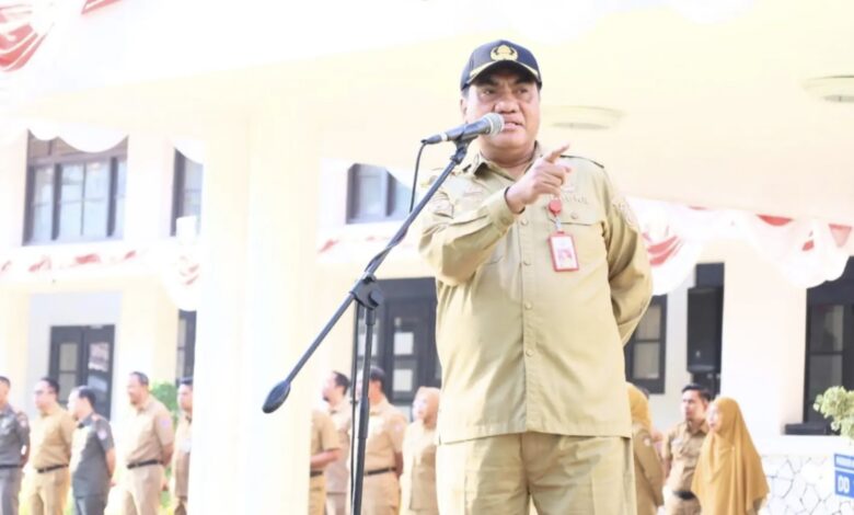 Kepala DPPKB Makassar Pimpin Pelaksanaan Apel Pagi Pemkot, Tekankan Disiplin dan Integritas ASN