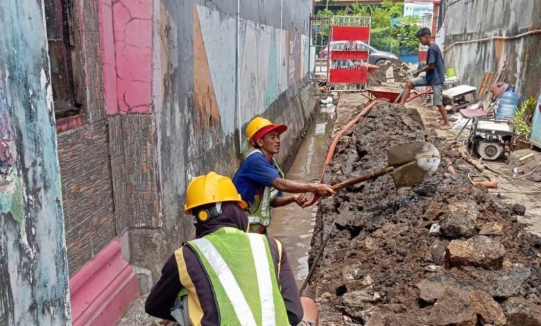 Dinas PU Makassar Benahi Jalan dan Drainase di Jalan Pongtiku, Pemasangan U-Ditch Segera Dilanjutkan